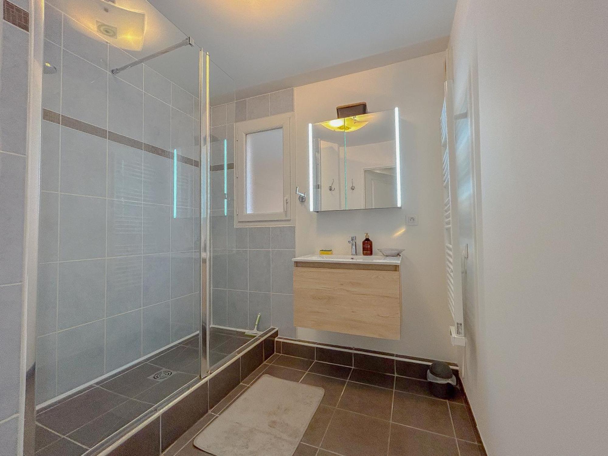 Appartement Centrale A 100 M Des Plages Rue De Provence Saint-Raphaël المظهر الخارجي الصورة