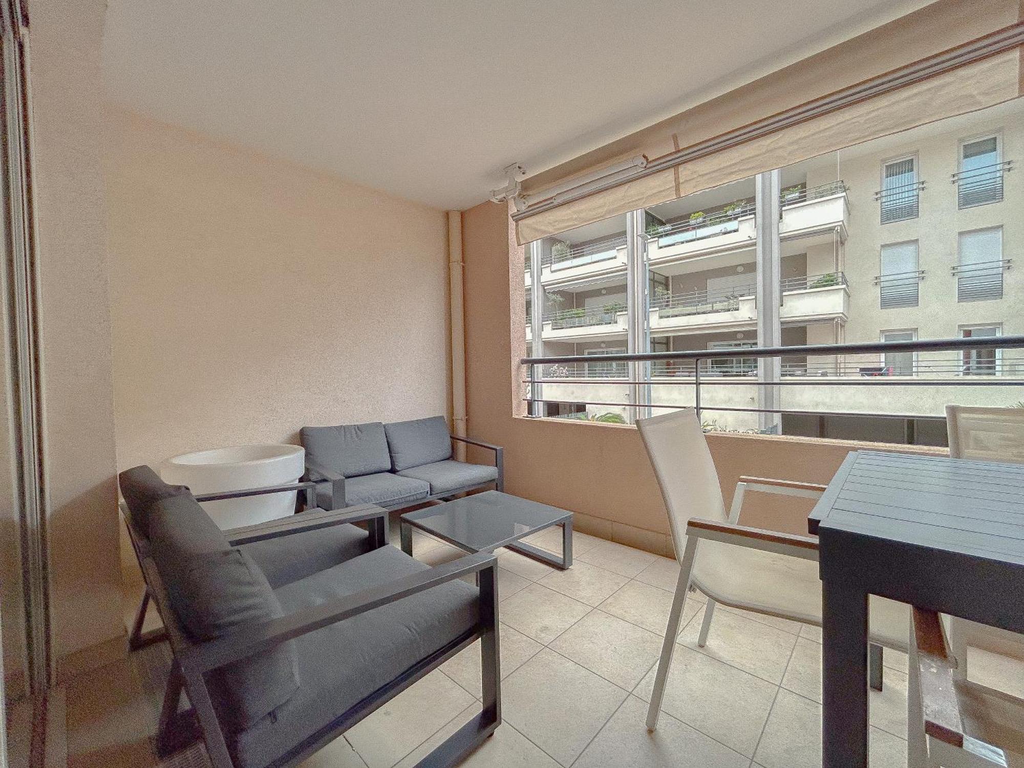 Appartement Centrale A 100 M Des Plages Rue De Provence Saint-Raphaël المظهر الخارجي الصورة